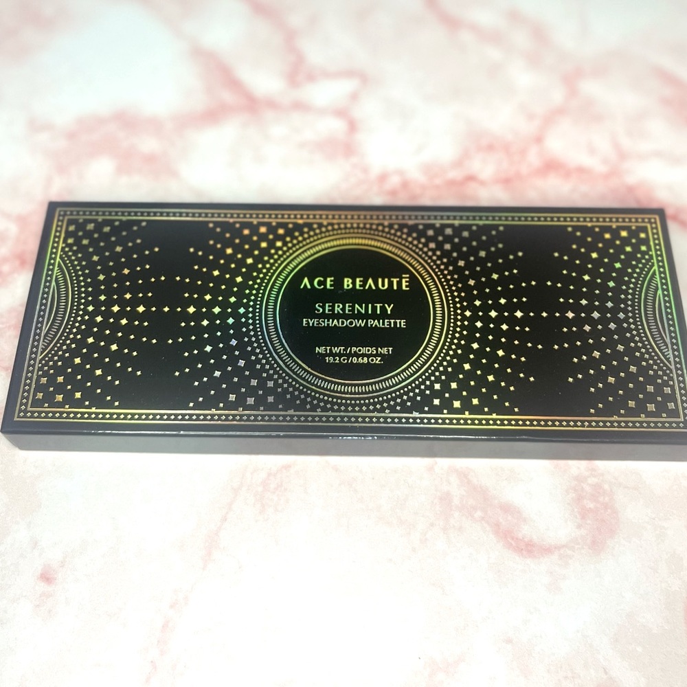 Ace beaute Serenity Eyeshadow Palette